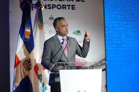Gobierno aprueba plan de modernización del transporte público en Santo Domingo