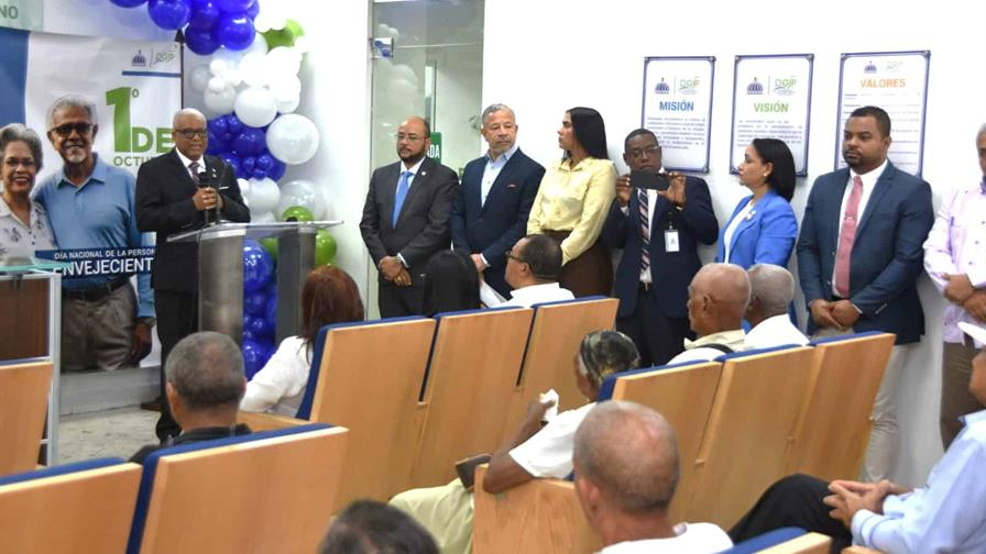 Celebran el Día Nacional del Adulto Mayor con emotivo acto y reconocimientos